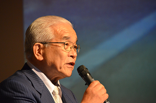 Ông Kunihiko Araki, Chủ tịch của Heian Seisakusho Co., Ltd., giảng bài mang tên Thử thách sản xuất trong tương lai của các doanh nghiệp vừa và nhỏ
