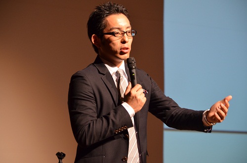 Ông Ichiro Isobe, Giám đốc đại diện của F Beans System Agency Inc., thuyết trình với tiêu đề 