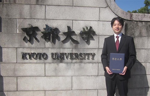 KCGI's Dr. Takao Nakaguchi, who was awarded a doctorate from Kyoto University